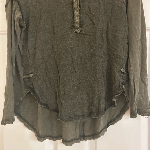 FREE PEOPLE Sunday Distressed Henley Tee - Picture 7 of 8